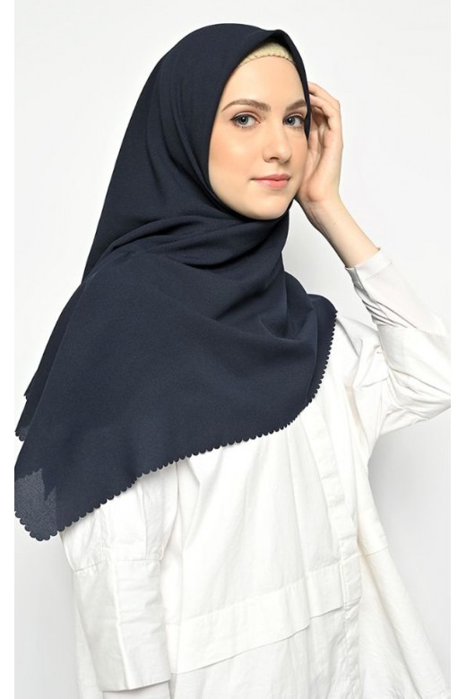 Hijab Segi 4 Diamond Lasercut Navy